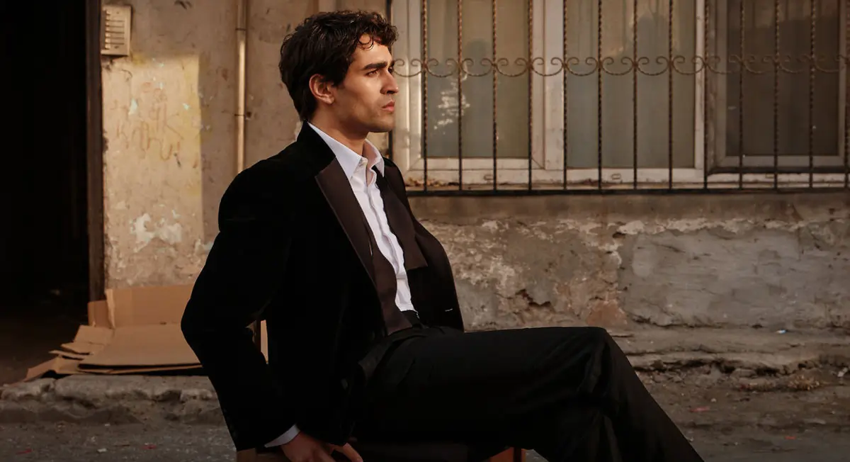 مسلسل الشجاع