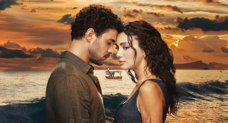 مسلسل عيناك كالبحر الأسود الحلقة 5